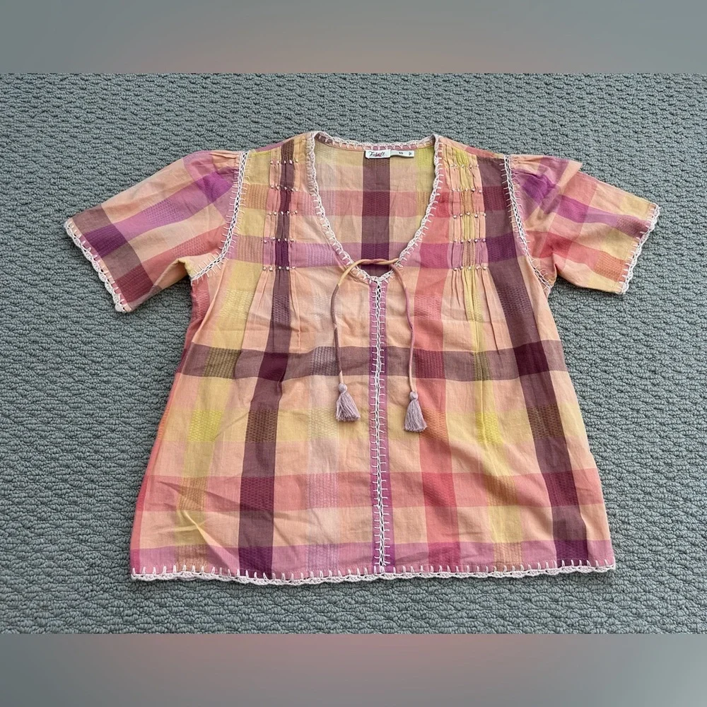Faherty Margate Blouse
Organic Cotton
Sunset Desert Plaid
Crochet
Airy
Boho
XS - Picture 2 of 9